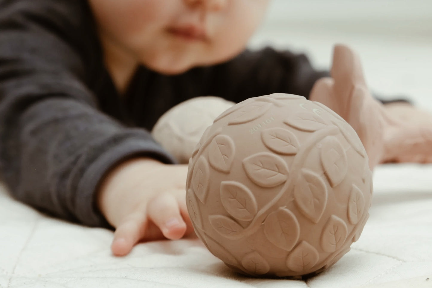 Natruba Leaf Sensory Ball set- Earth | 2-pack