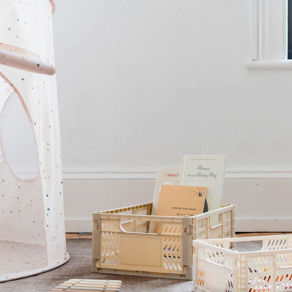 3 Sprouts Modern folding crate - sand - 2 sizes available