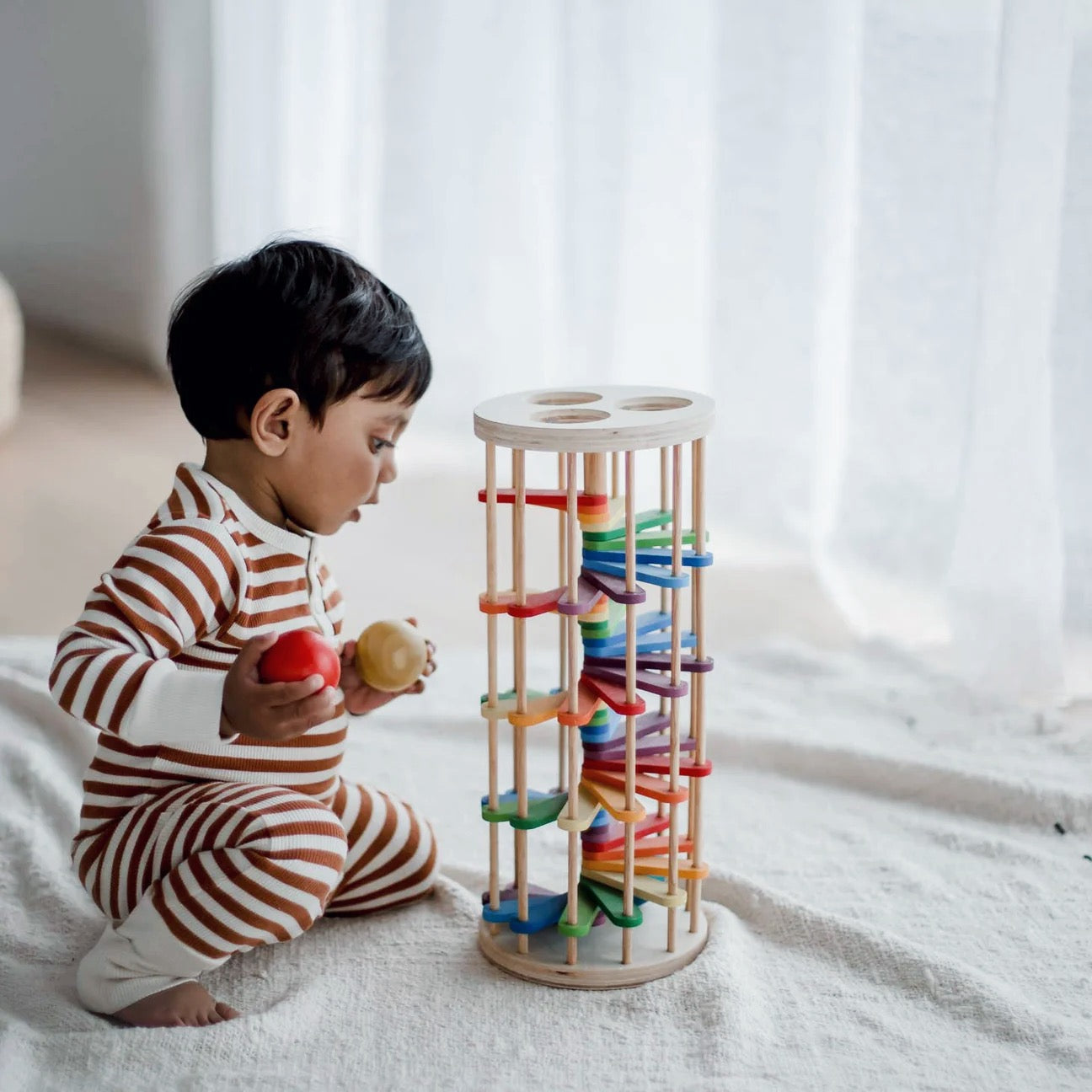 Qtoys Pound A Ball Tower