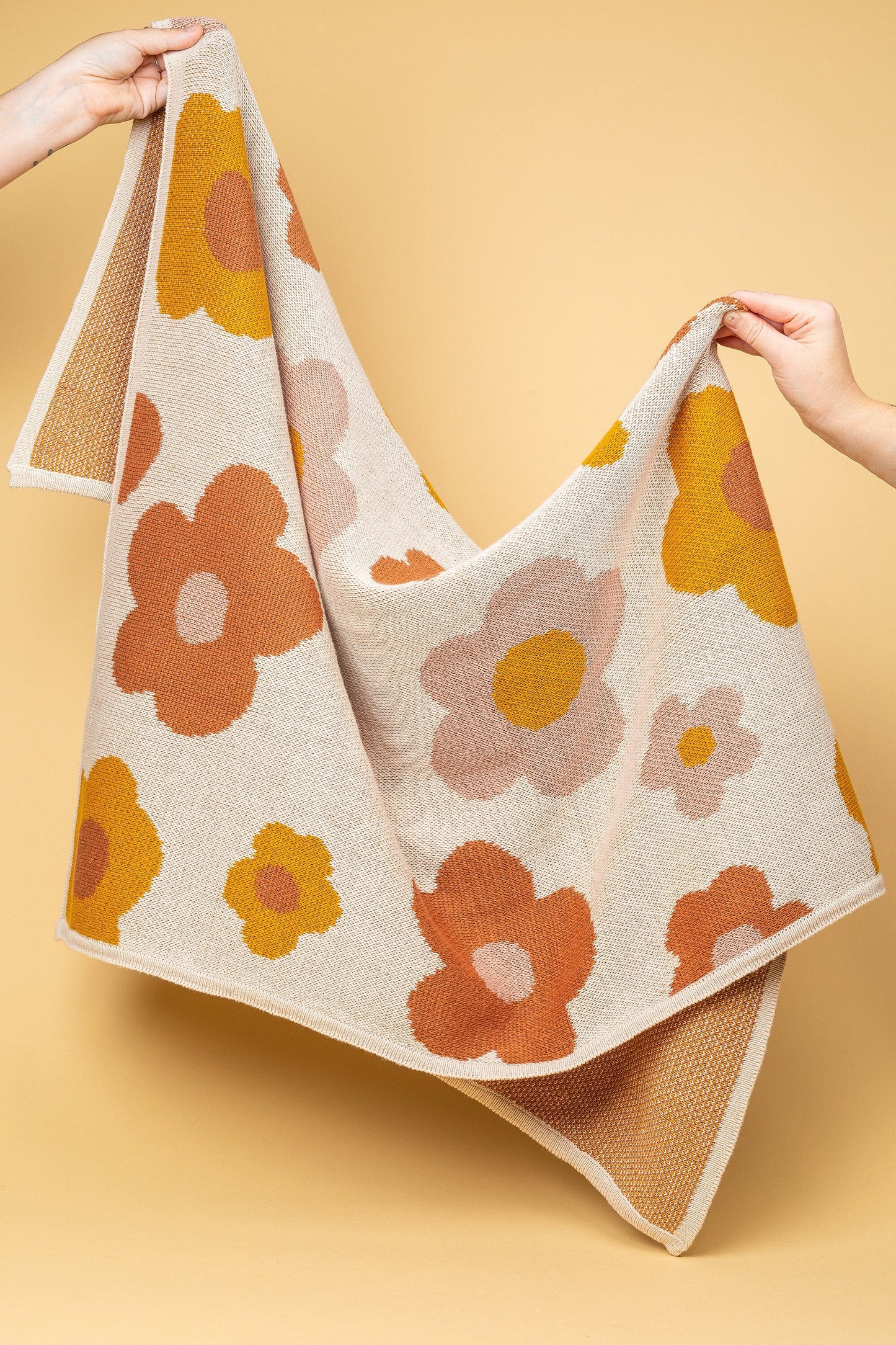 Kiin Baby Organic Cotton Knitted Blanket- Bloom
