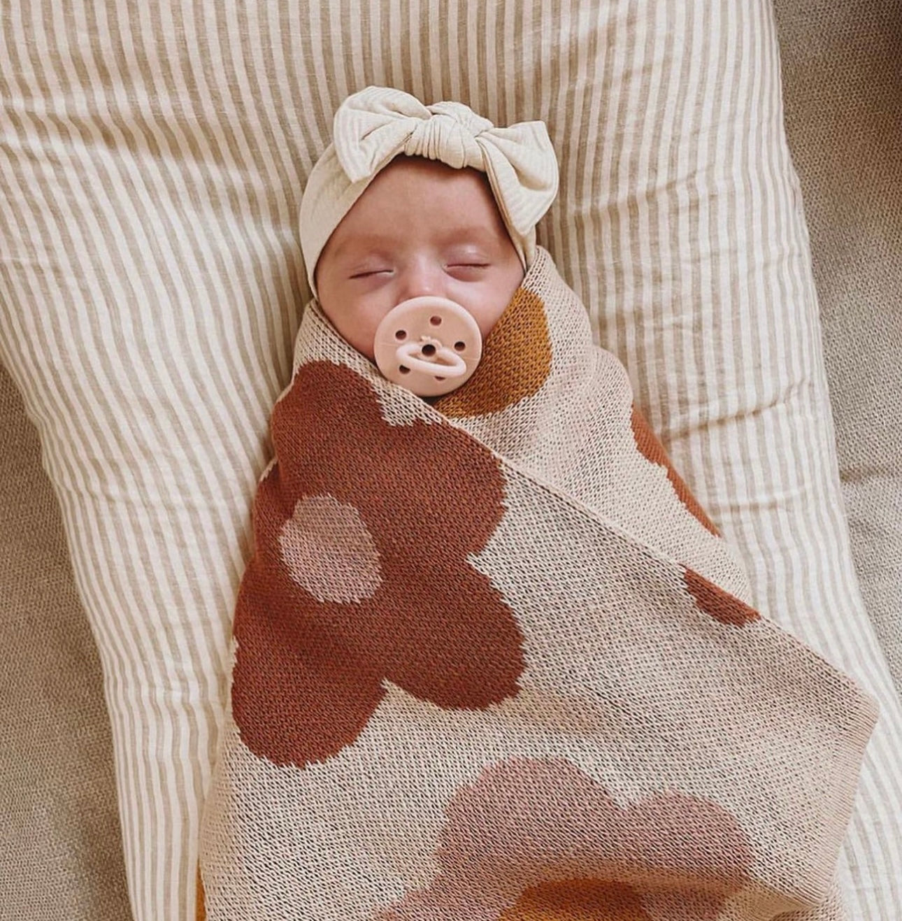 Kiin Baby Organic Cotton Knitted Blanket- Bloom