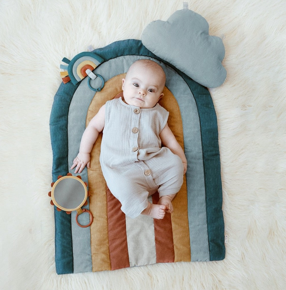 Bitzy Bespoke™ Ritzy Tummy Time Play Mat- Rainbow