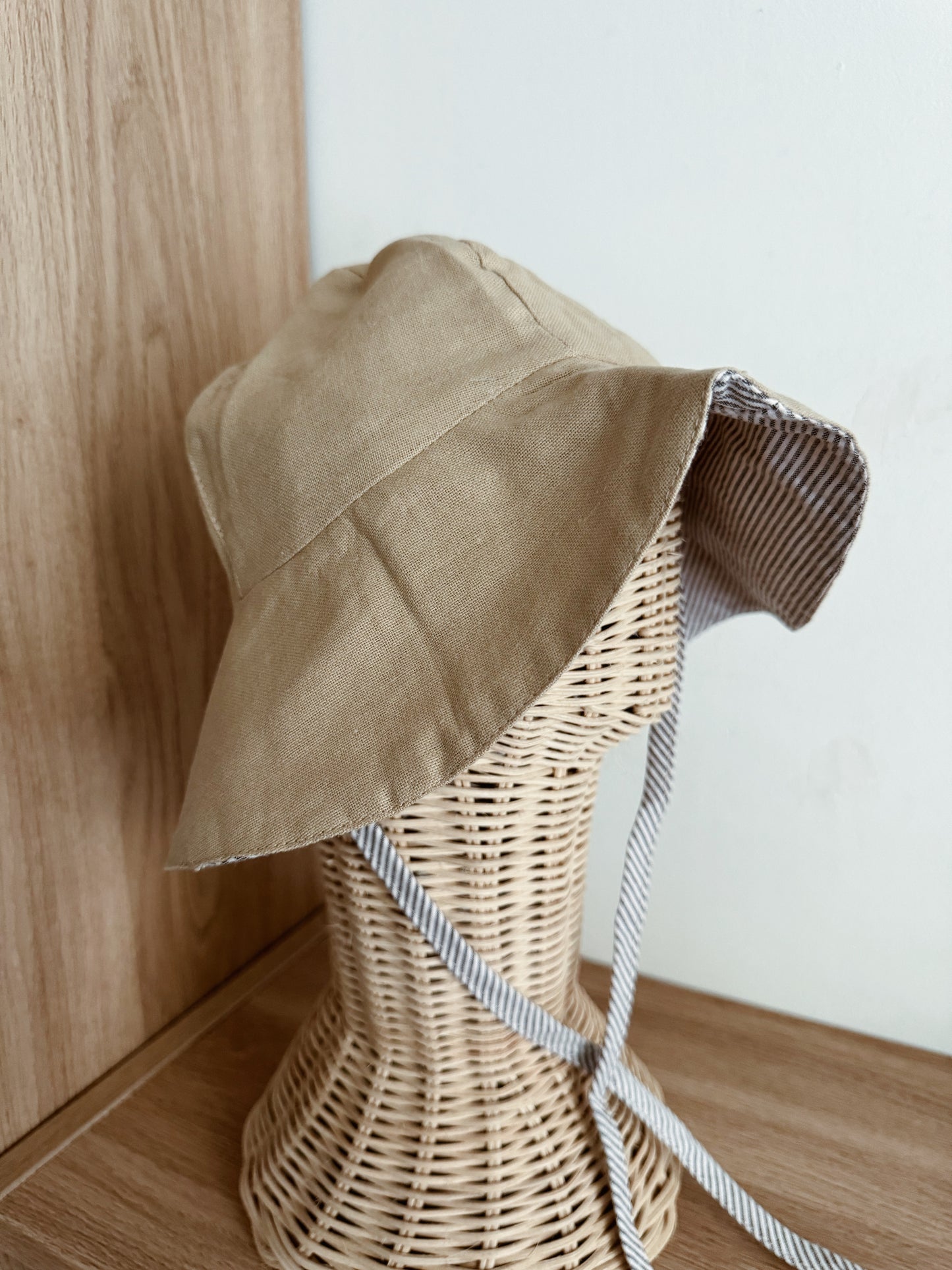 Exclusively hand sewn sunhat (Reversible) | Sand/Stripes