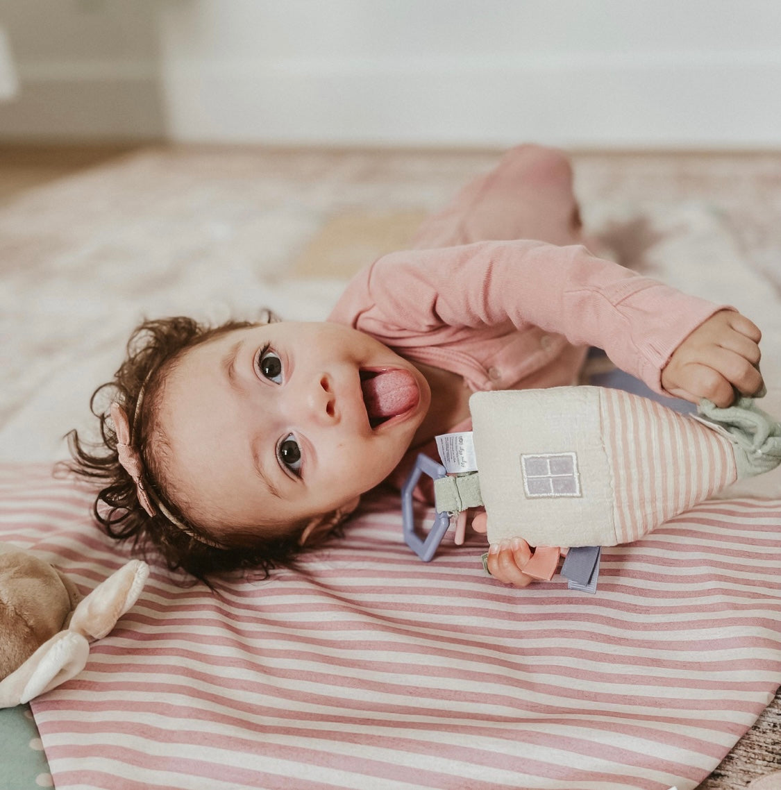 Bitzy Bespoke™ Ritzy Tummy Time Play Mat- Pink Cottage
